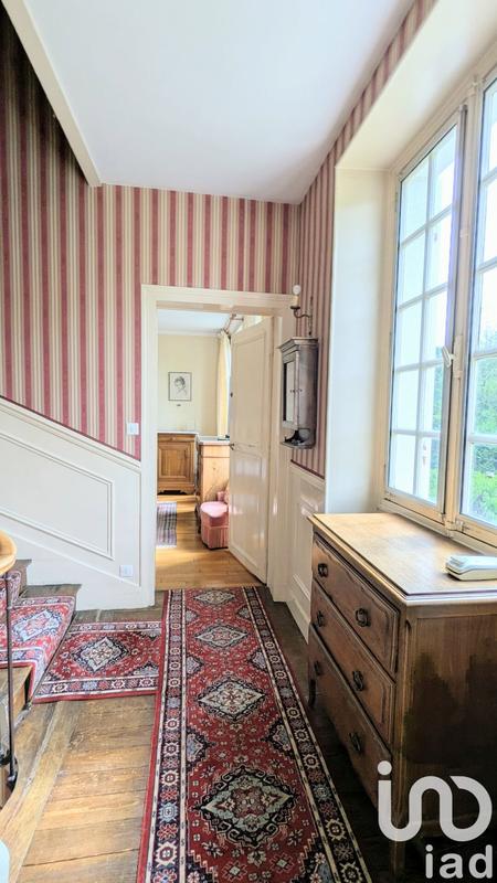 Maison - 203 m² - 8 pièces