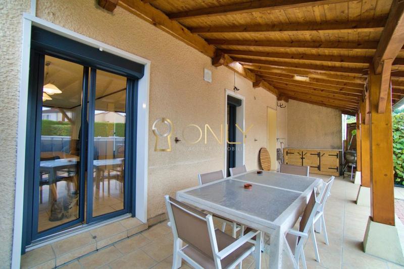 Maison - 100 m² - 5 pièces