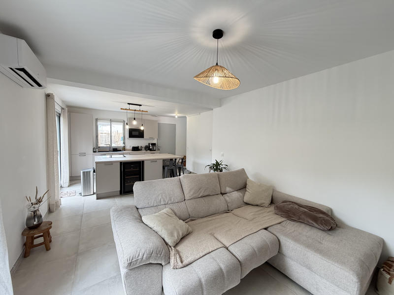 Maison - 96 m² - 5 pièces