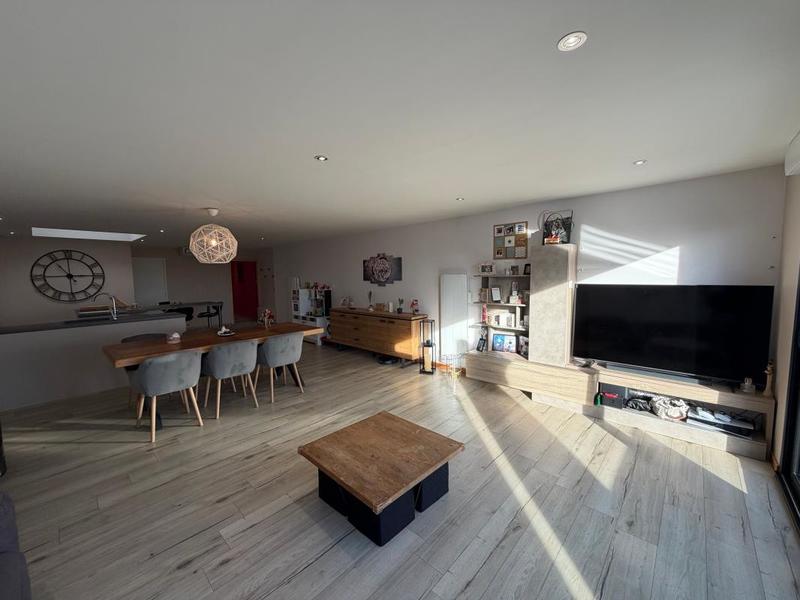 Maison - 115 m² - 4 pièces