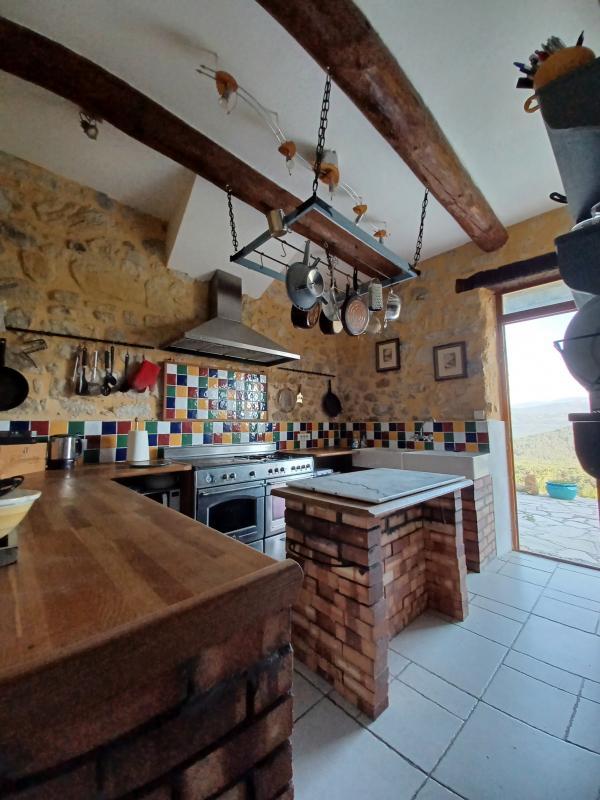 Maison - 204 m² - 7 pièces