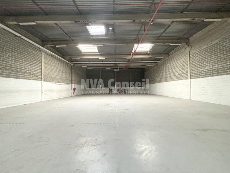 Entrepôt - 4 016 m²