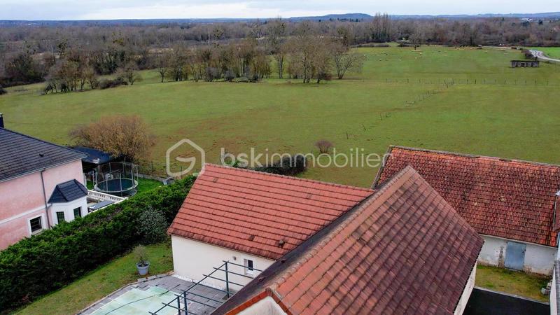 Maison - 138 m² - 5 pièces