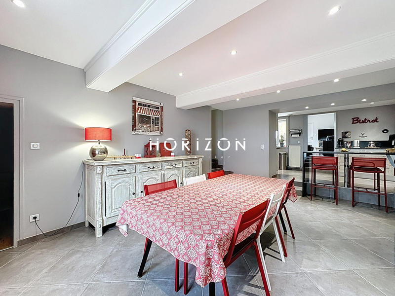 Maison - 122 m² - 5 pièces