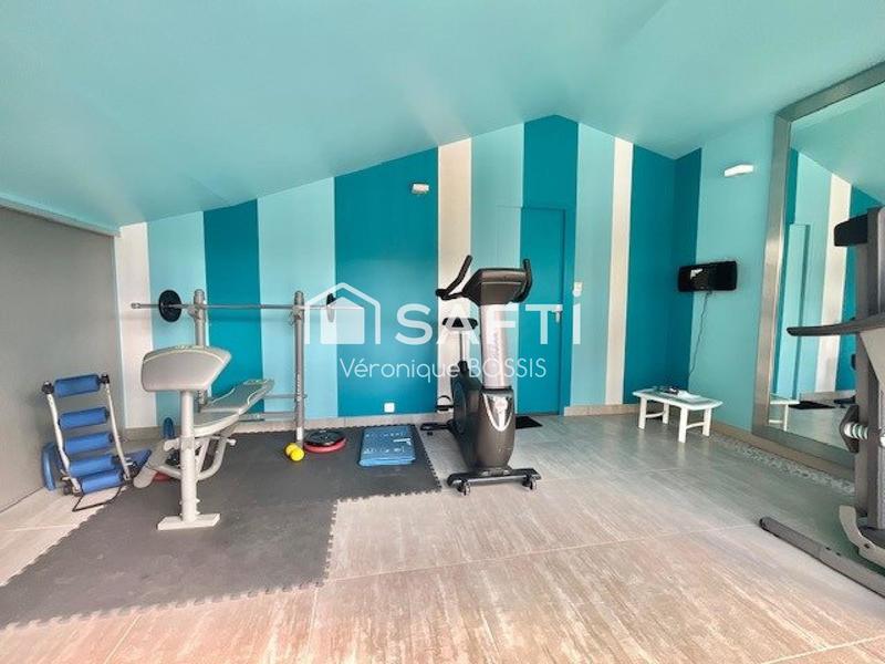 Villa - 236 m² - 8 pièces