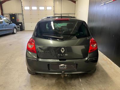 Renault Clio III 5 Portes 1.5 dCi 105 cv Initiale / Toit Ouvrant