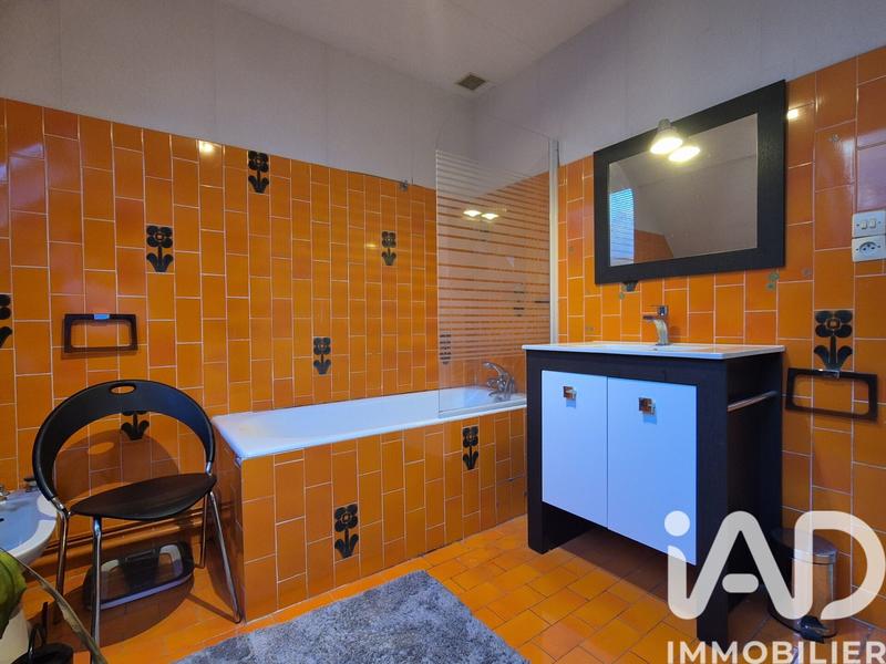 Maison - 180 m² - 5 pièces