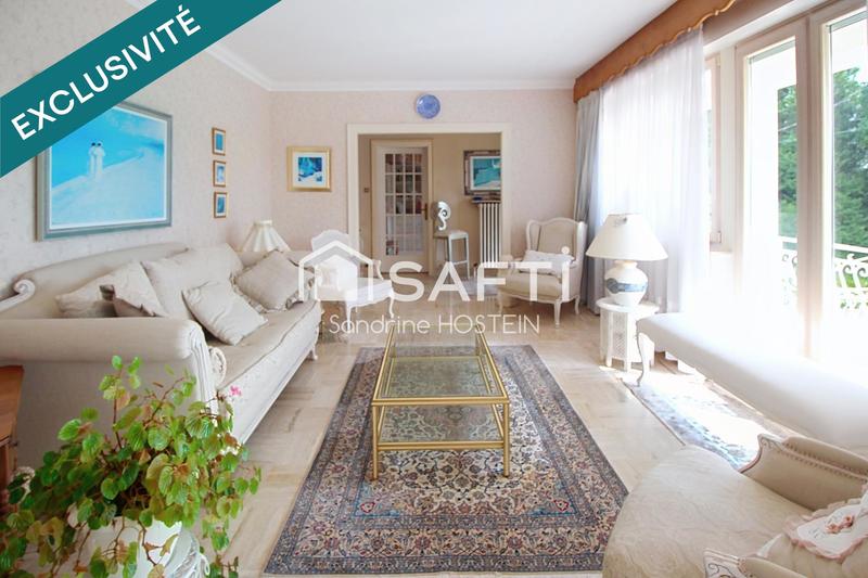 Maison - 223 m² - 8 pièces