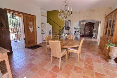 Villa - 230 m² - 9 pièces