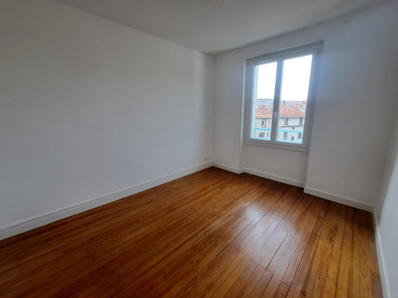 Appartement - 90 m² - 4 pièces