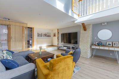 Maison - 170 m² - 5 pièces