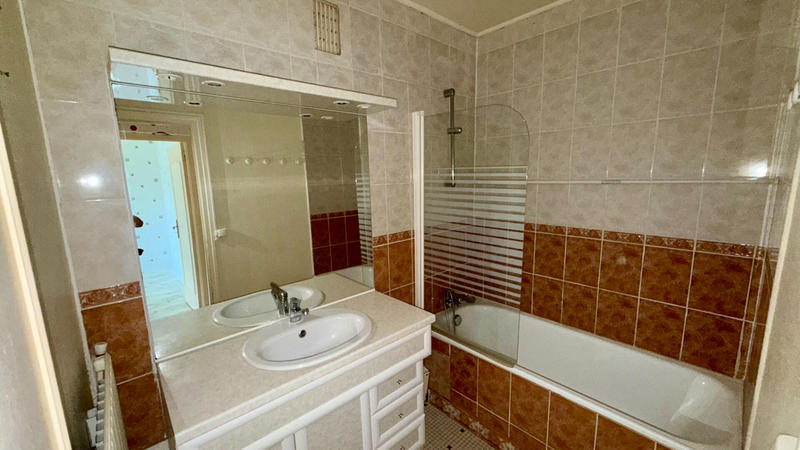 Appartement - 84 m² - 4 pièces