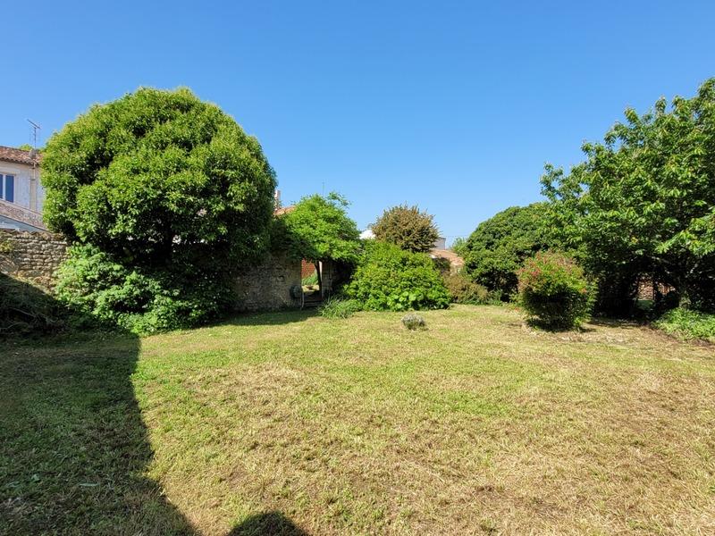 Maison de village - 315 m² - 7 pièces