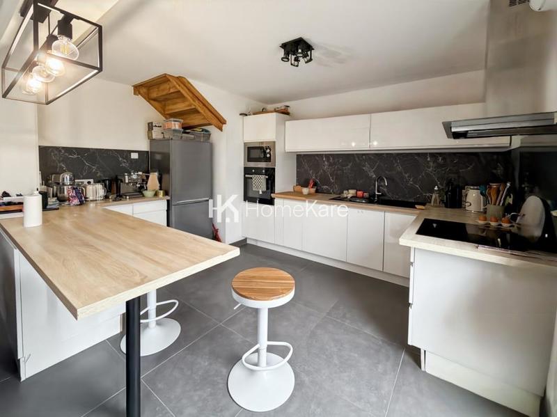 Maison - 80 m² - 4 pièces