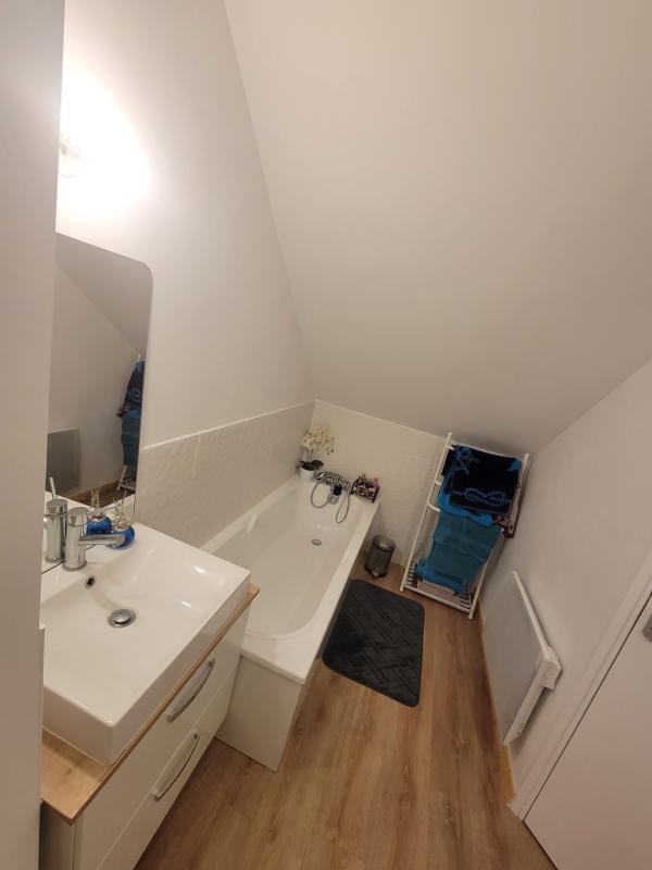 Maison - 215 m² - 10 pièces