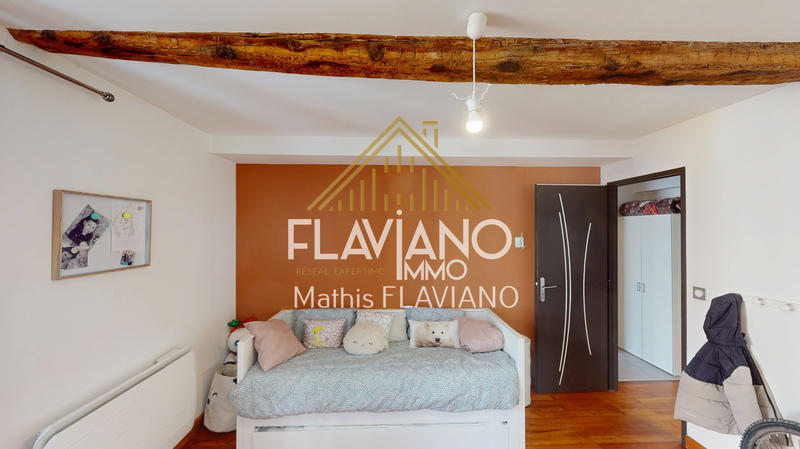 Appartement - 85 m² - 3 pièces