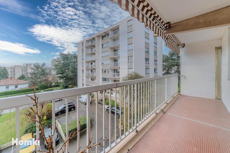 Appartement - 84 m² - 3 pièces