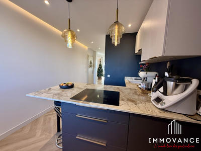 Appartement - 79 m² - 4 pièces