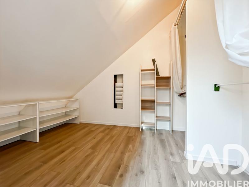 Maison - 211 m² - 8 pièces