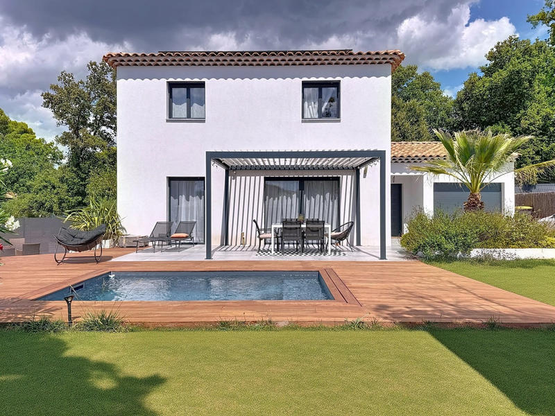 Maison - 107 m² - 5 pièces