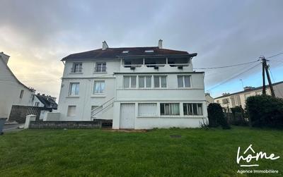 Appartement - 135 m² - 6 pièces