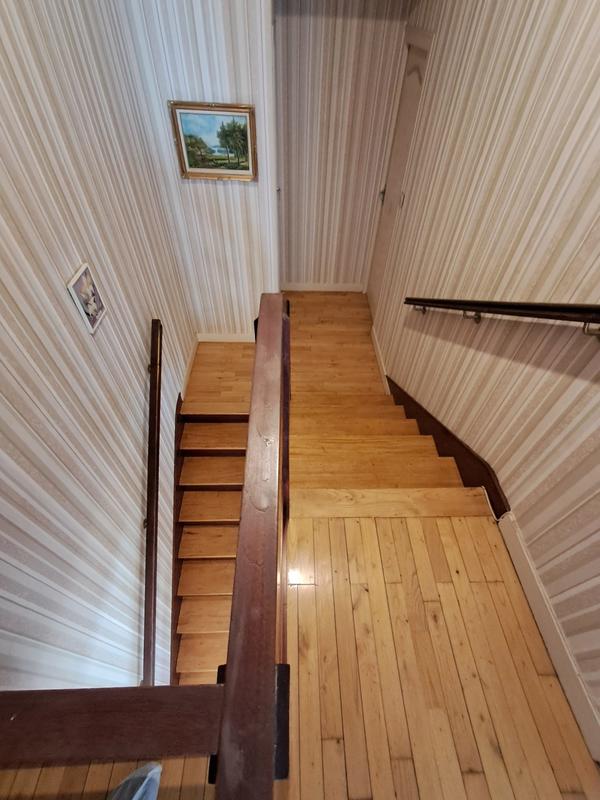 Maison - 107 m² - 6 pièces