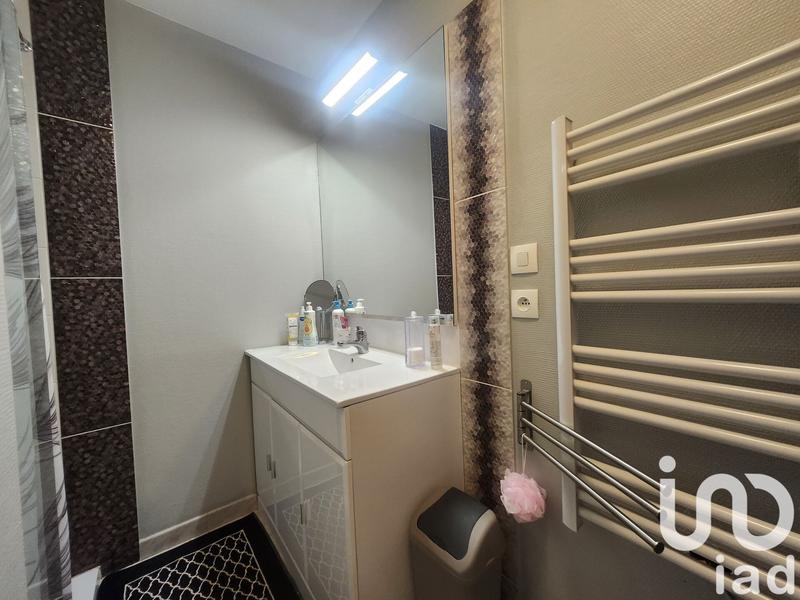 Maison - 243 m² - 8 pièces