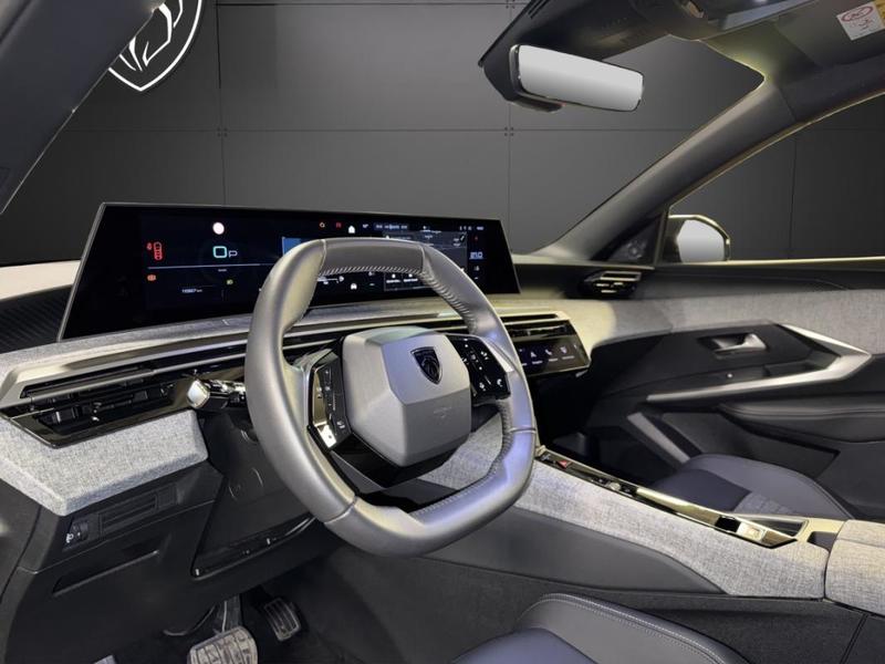 Peugeot 5008 III 1.2 Hybrid 145 E-Dcs6 Allure