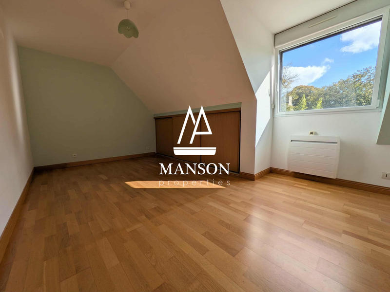 Maison - 168 m² - 6 pièces