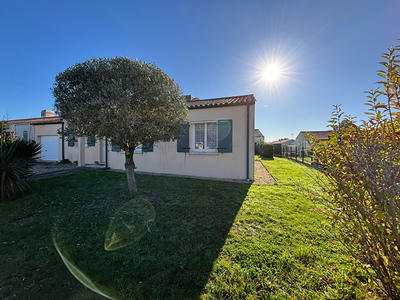 Maison - 95 m² - 5 pièces