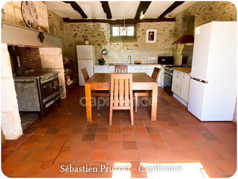 Maison en pierre - 140 m² - 5 pièces