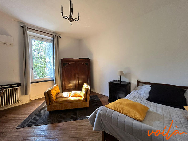 Maison - 430 m² - 10 pièces