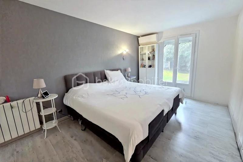 Maison traditionnelle - 186 m² - 5 pièces