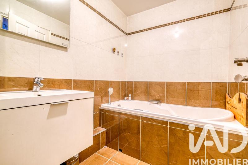 Maison - 77 m² - 3 pièces