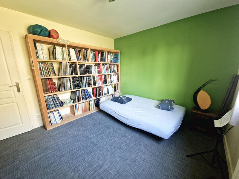 Maison - 140 m² - 8 pièces