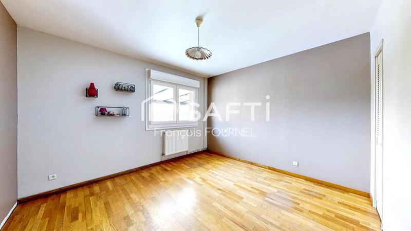 Maison - 170 m² - 7 pièces