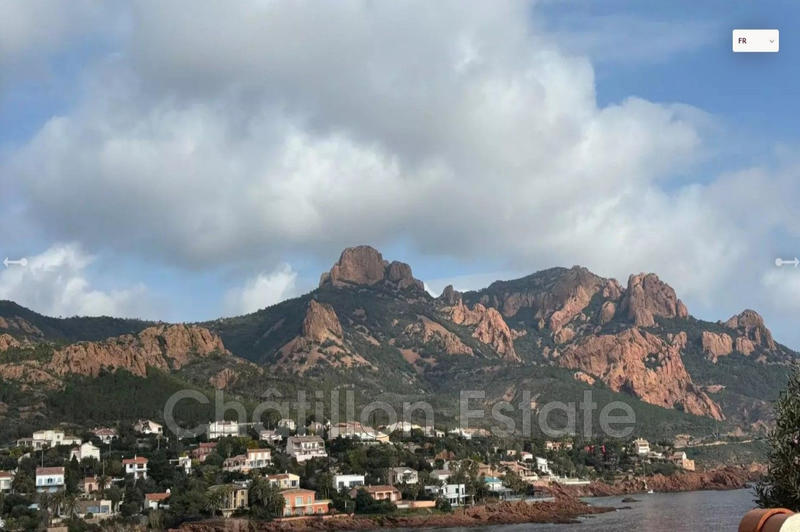 Villa - 290 m² - 6 pièces