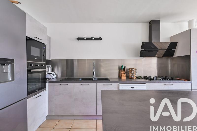 Appartement - 105 m² - 4 pièces