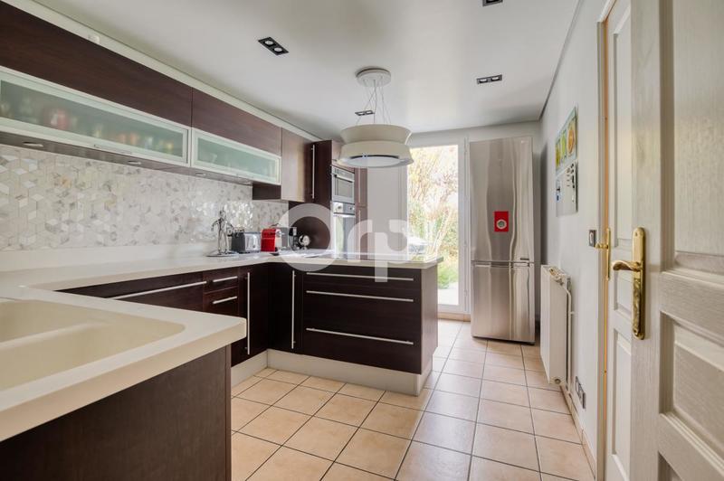 Villa - 159 m² - 6 pièces