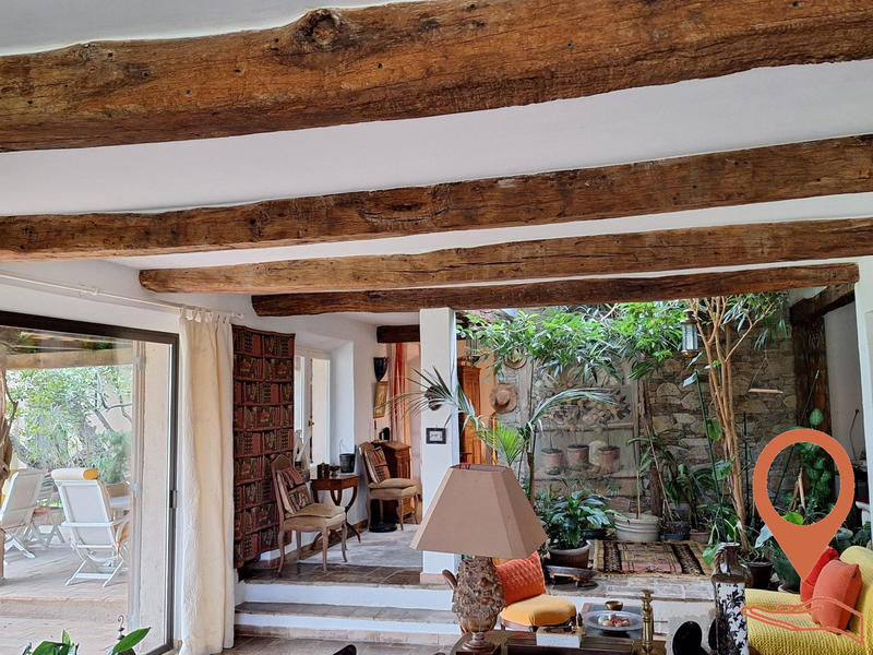 Viager - Villa - 272 m² - 6 pièces