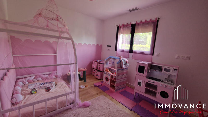 Maison - 171 m² - 7 pièces