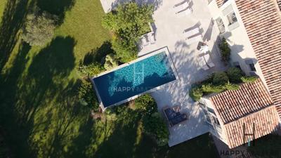 Maison - 222 m² - 7 pièces