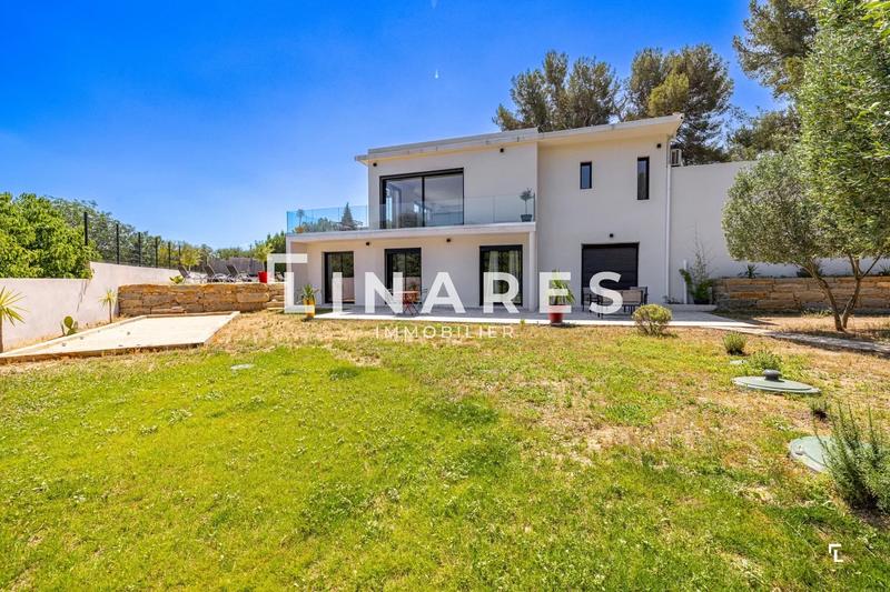 Maison - 156 m² - 5 pièces