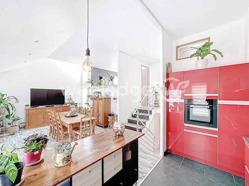 Maison traditionnelle - 83 m² - 4 pièces