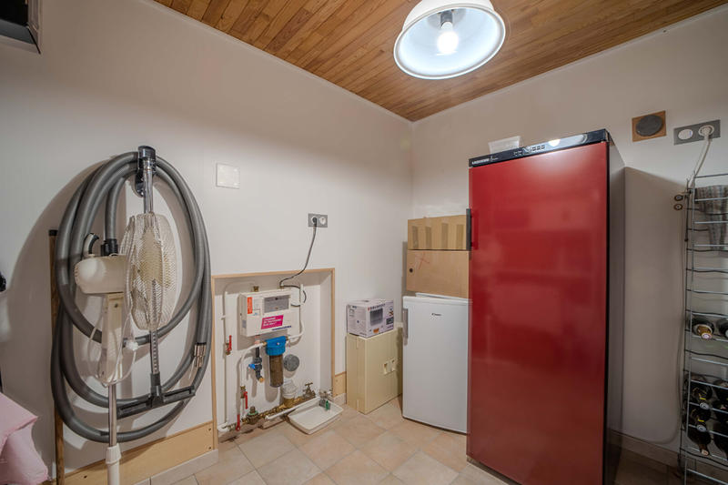 Maison - 215 m² - 7 pièces