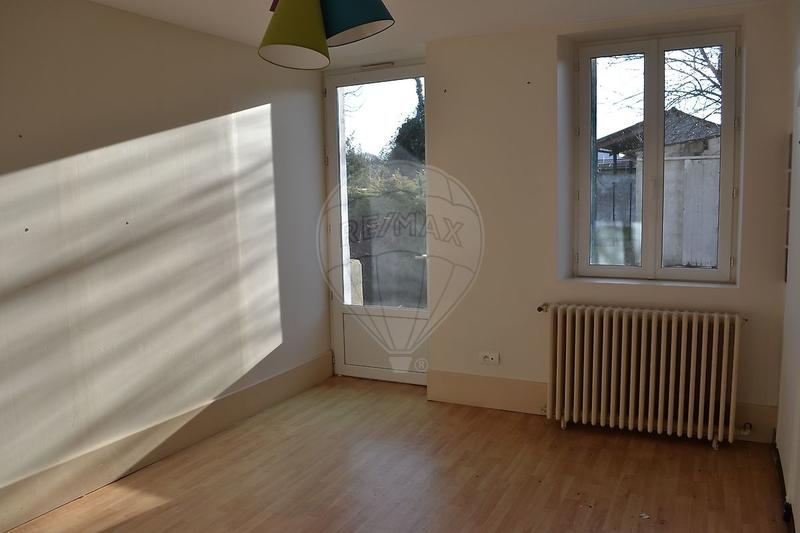 Maison - 187 m² - 7 pièces