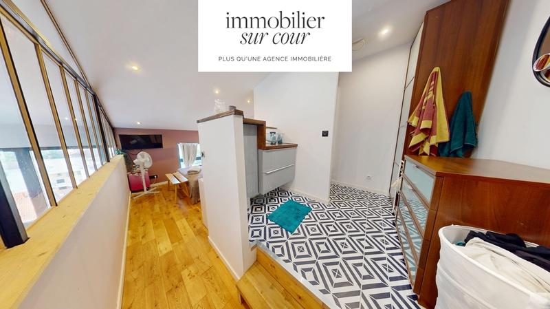 Loft - 58 m² - 3 pièces