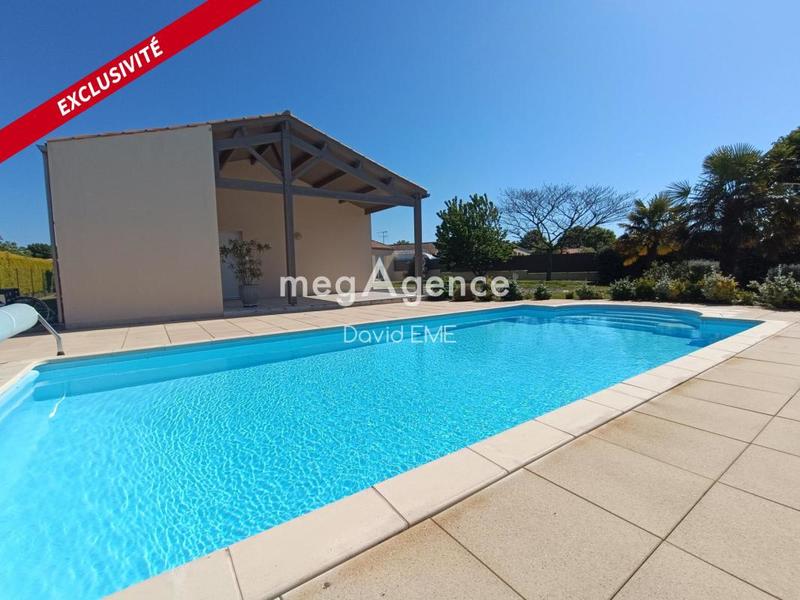 Maison traditionnelle - 163 m² - 7 pièces