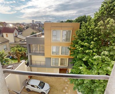 Duplex - 176 m² - 8 pièces