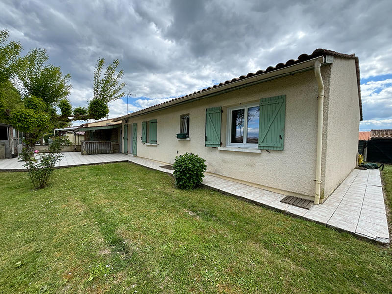 Maison - 95 m² - 4 pièces